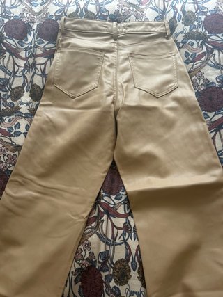 Pantalones Zara beige
