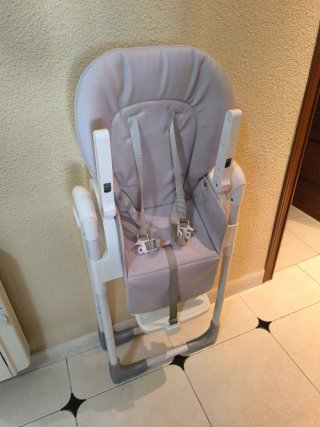Trona Brevi Gris bebé Casi Nueva