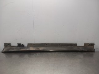 FALDON LATERAL MERCEDES-BENZ CLASE E (BM 212) FAM