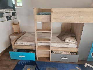 Cama nido juvenil con armario y cajones