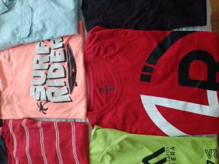 Consegna di abbigliamento per bambini taglia S
