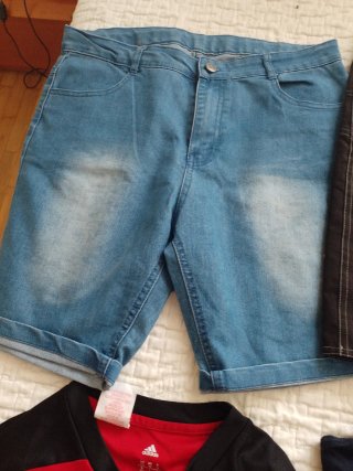 Consegna di abbigliamento per bambini taglia S