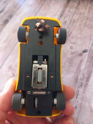 Scalextric SEAT Ibiza Amarillo