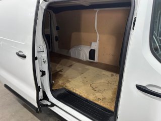Toyota PROACE 2.0 BlueHDi 140 Business Shuttle (2022)
