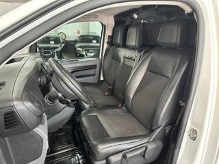 Toyota PROACE 2.0 BlueHDi 140 Business Shuttle (2022)