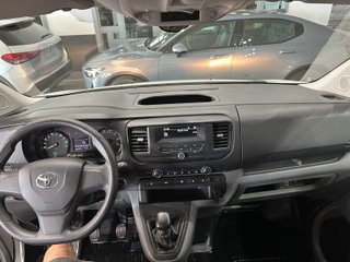 Toyota PROACE 2.0 BlueHDi 140 Business Shuttle (2022)