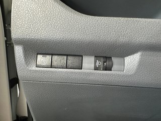 Toyota PROACE 2.0 BlueHDi 140 Business Shuttle (2022)