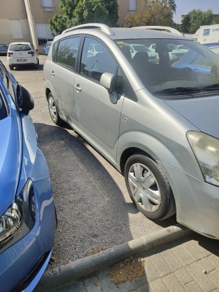 Toyota Verso 2006