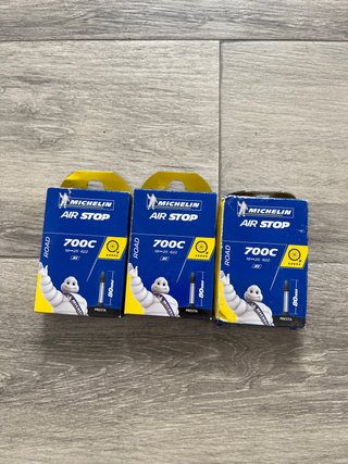3 Cámaras de Aire Michelin 700C Presta 80mm