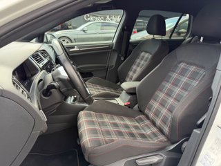 Volkswagen Golf VII Lim. GTI Performance
