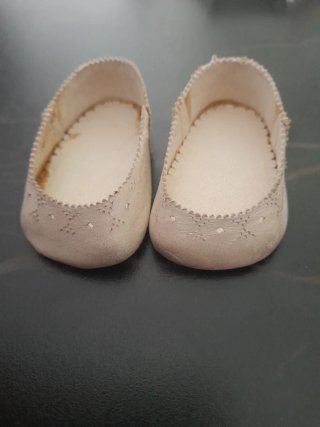 ROPA DE MUÑECA LILLI O CAYETANA