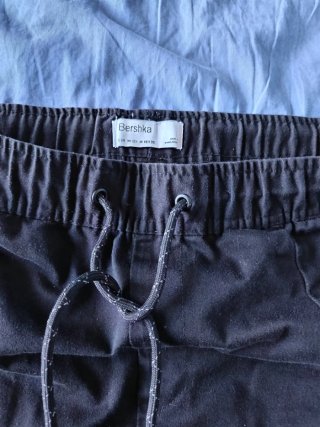 Pantalones cargo Bershka negros hombre