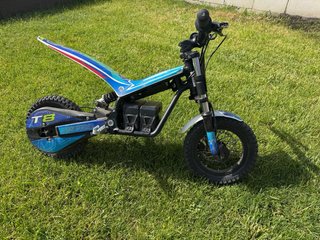 Moto Eléctrica Infantil MECATECNO T8