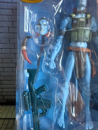 Figura McFarlane Avatar Quaritch Ash Recom
