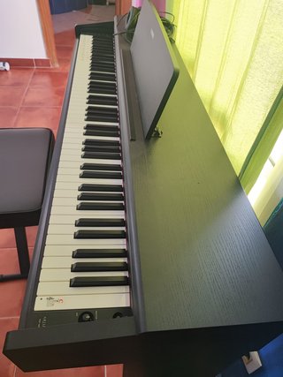 Piano Yamaha Arius YDP-144 Negro