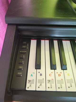 Piano Yamaha Arius YDP-144 Negro