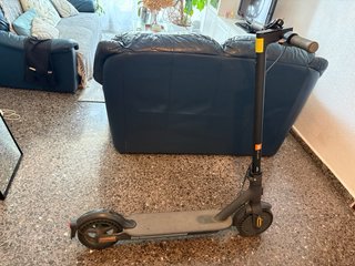 Patinete Xiaomi Mi Scooter Essential
