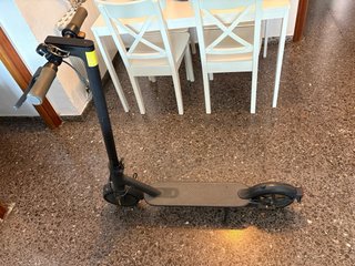 Patinete Xiaomi Mi Scooter Essential