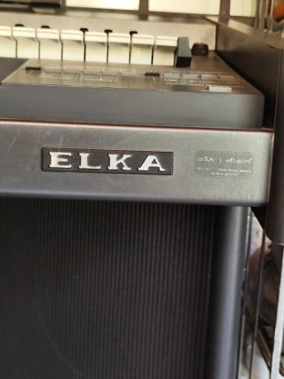 Piano Elka