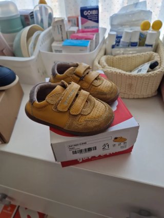 Zapatos niña blancos talla 21
