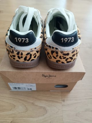 Estilosas zapatillas Pepe Jeans Animal Print PIEL