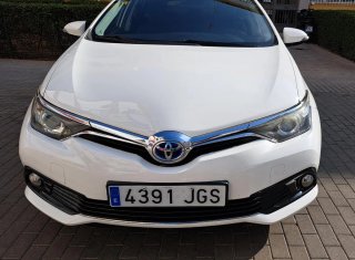 Toyota Auris 2015