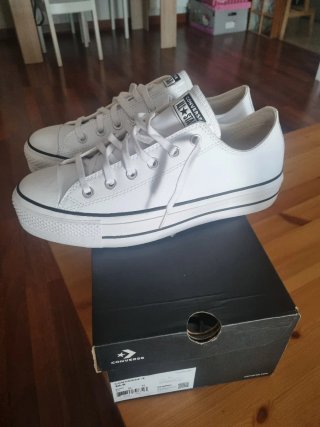 Converse Blancas