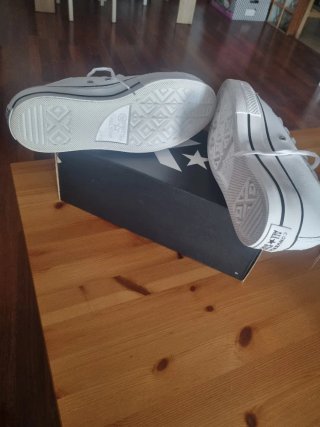 Converse Blancas
