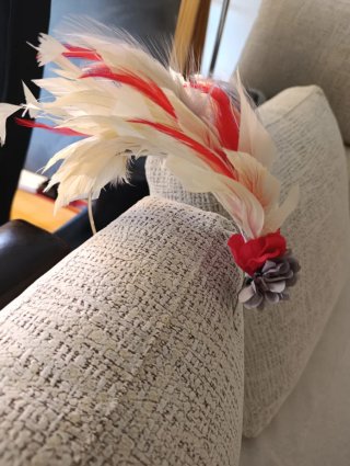 Diadema tocado plumas