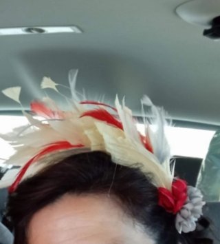 Diadema tocado plumas