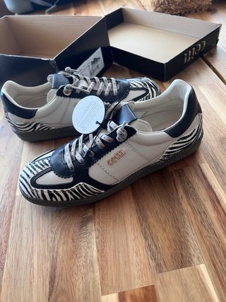 Zapatillas Cetti Zebra Blancas y Negras