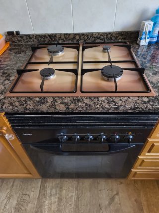 Encimera con horno Aspes