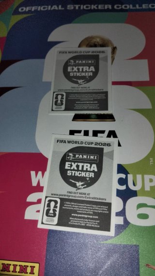 Extra Sticker Panini precio discutible