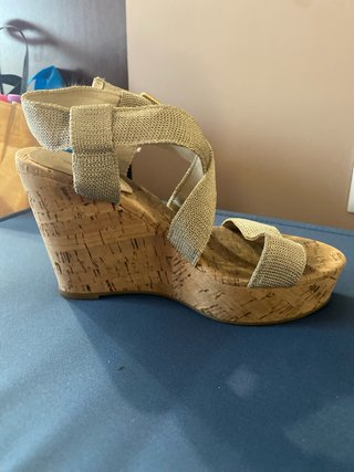 Sandalias Bimba y Lola doradas de correas de tela