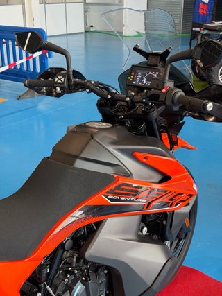 KTM 890 Adventure Naranja/Negra