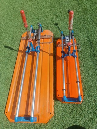 Cortadora de azulejos naranja