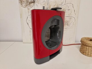 Cafetera Dolce Gusto Roja