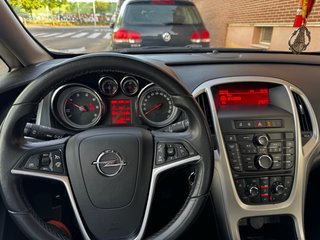 Opel Astra 2014