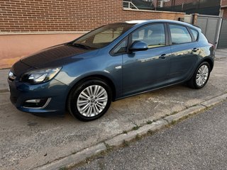 Opel Astra 2014