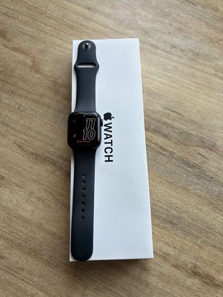 Apple Watch SE Space Gray