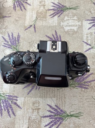 Nikon F4 Cámara Analógica Negra