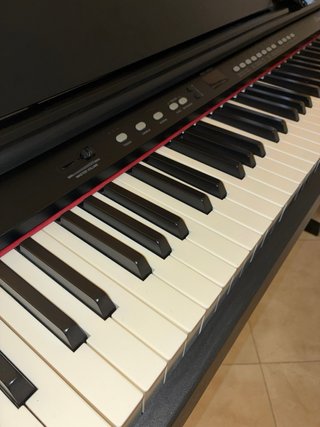 Piano digital contrapesado !COMO NUEVO!