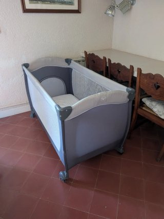 Cuna de viaje Hauck Sleep n Play + colchón