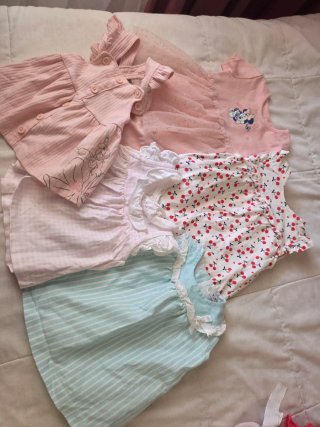Lote 5 vestidos niña 0-3 meses