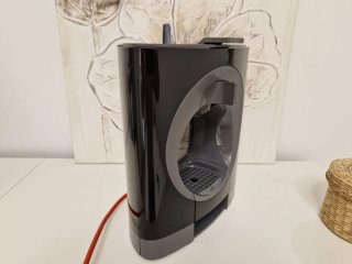 Cafetera Dolce Gusto Negra
