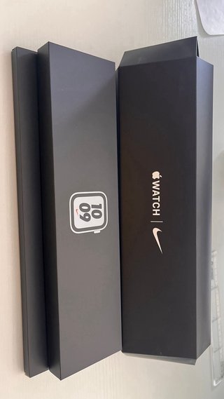 Apple Watch Nike SE 44mm GPS Plata