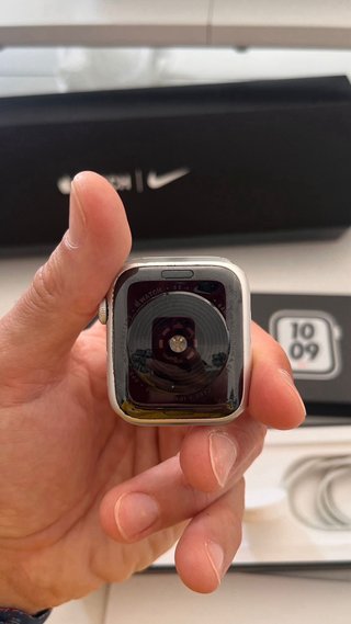 Apple Watch Nike SE 44mm GPS Plata