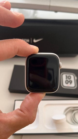 Apple Watch Nike SE 44mm GPS Plata