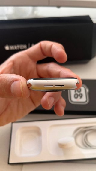 Apple Watch Nike SE 44mm GPS Plata