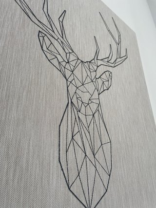 Cuadro de tela geométrica de ciervo 57x57cm